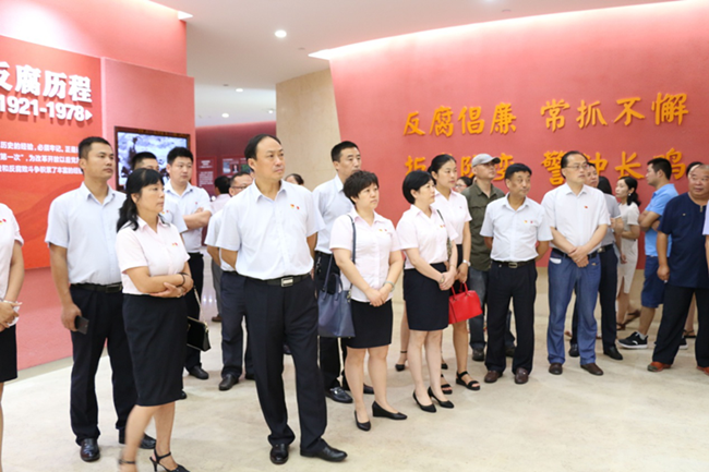 尊时凯龙·(中国区)人生就是搏