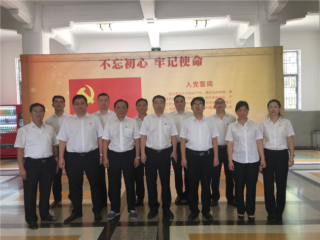 尊时凯龙·(中国区)人生就是搏
