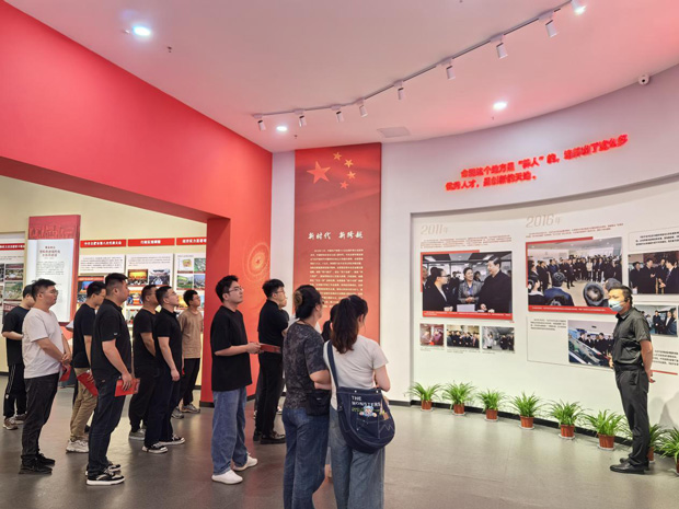 尊时凯龙·(中国区)人生就是搏
