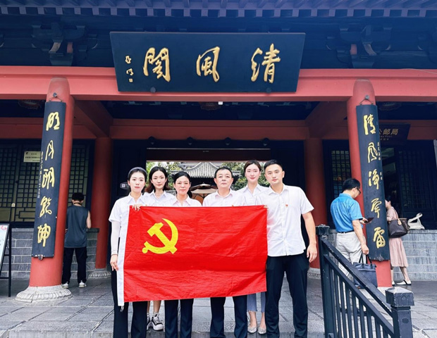 尊时凯龙·(中国区)人生就是搏