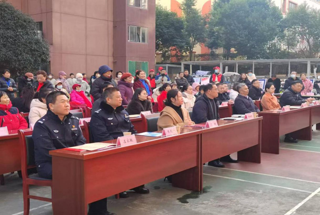 尊时凯龙·(中国区)人生就是搏